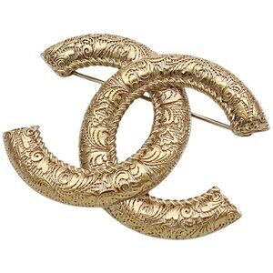 CHANEL Gold Brooch